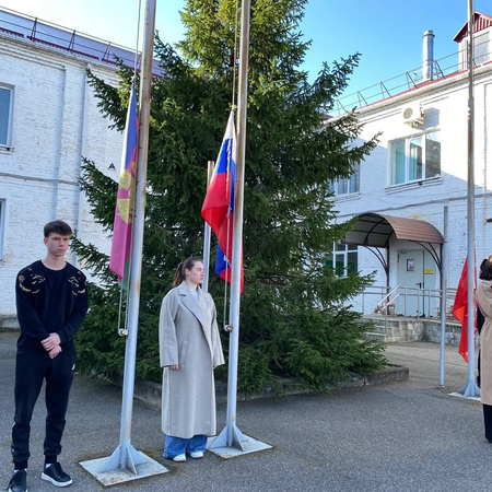 ​Еженедельная линейка в Апшеронском лесхоз-техникуме